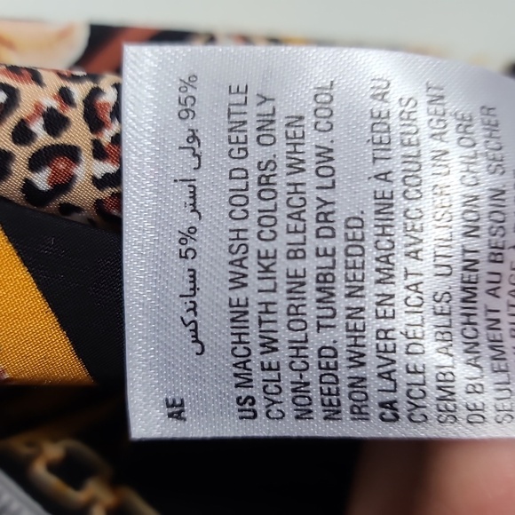 INC International Concepts Black Handkerchief Hem Sleeveless Tank Top Size PM - Picture 4 of 15